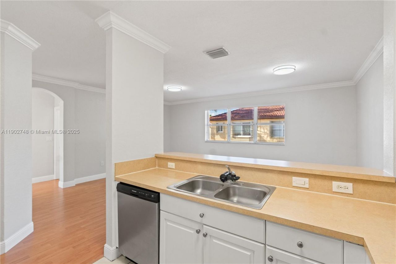 1398 NE 33rd Ave, Unit 201-25, Homestead, FL 33033 Photo