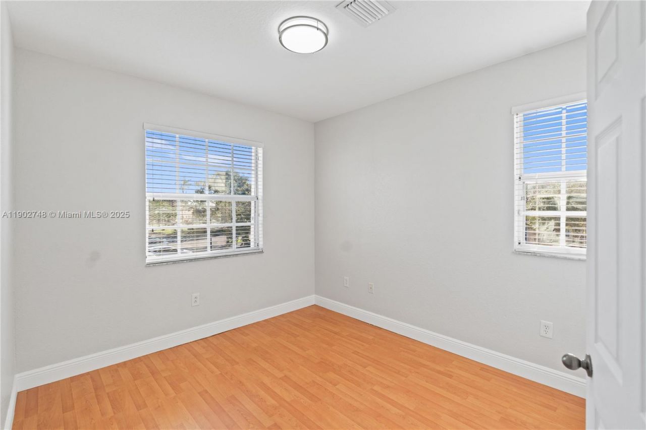 1398 NE 33rd Ave, Unit 201-25, Homestead, FL 33033 Photo