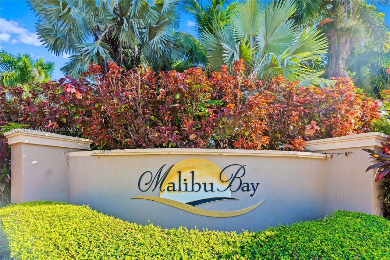 1398 NE 33rd Ave, Unit 201-25, Homestead, FL 33033 Photo