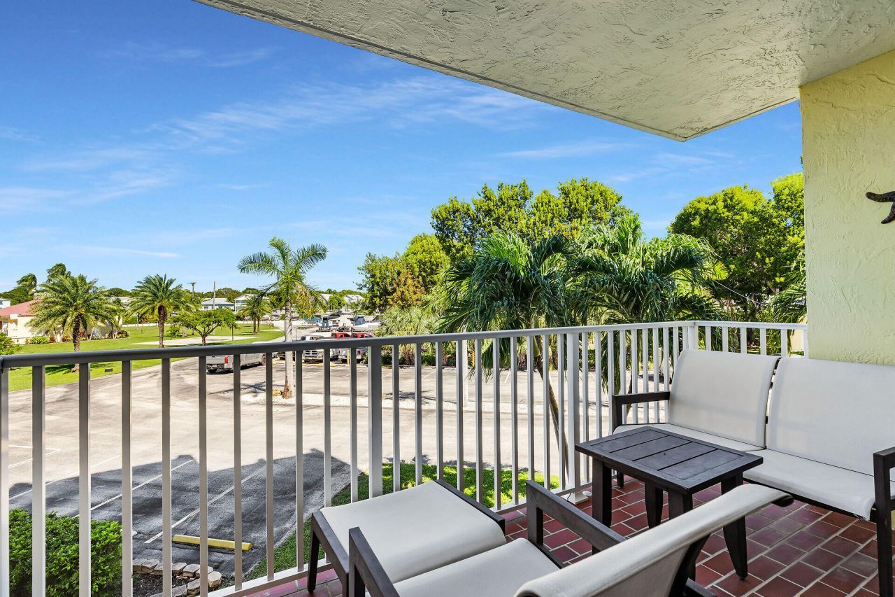 88540 Overseas Highway, Unit 101, Islamorada, FL 33070 Photo