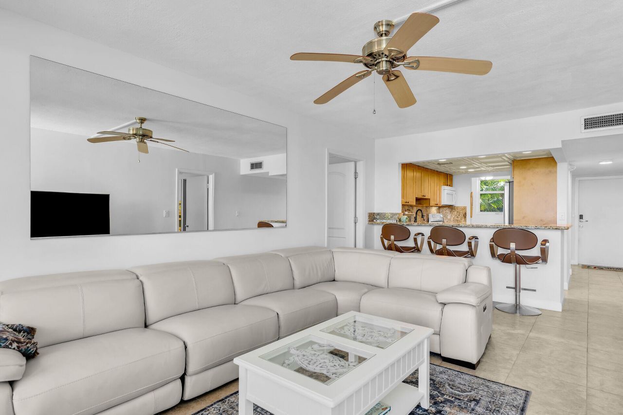 88540 Overseas Highway, Unit 101, Islamorada, FL 33070 Photo