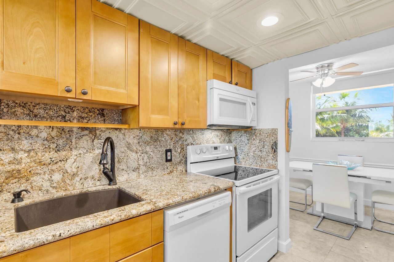 88540 Overseas Highway, Unit 101, Islamorada, FL 33070 Photo