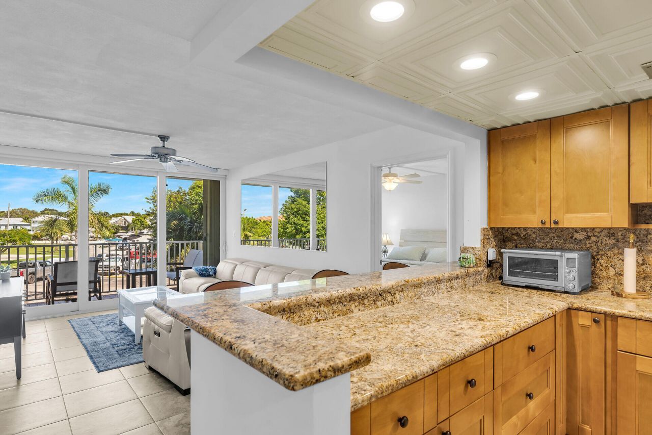 88540 Overseas Highway, Unit 101, Islamorada, FL 33070 Photo