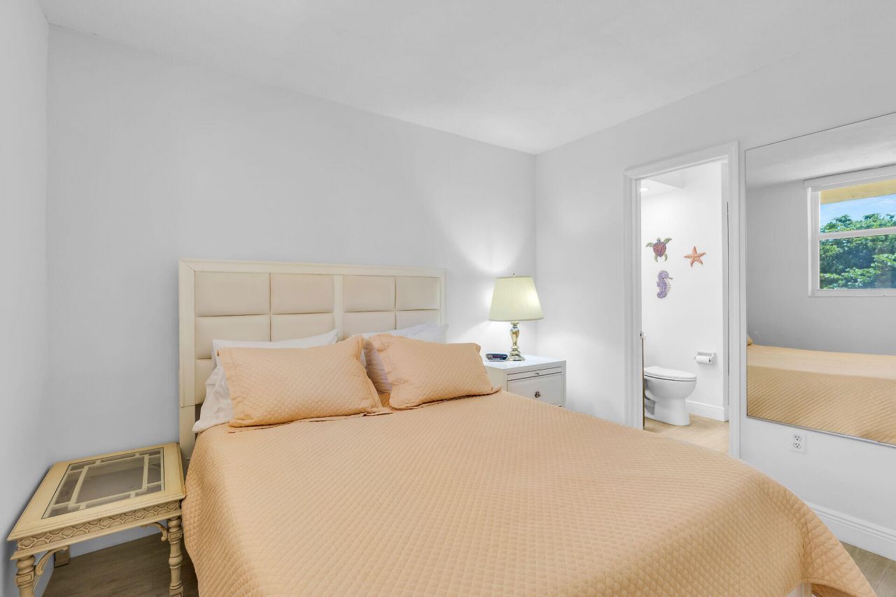 88540 Overseas Highway, Unit 101, Islamorada, FL 33070 Photo