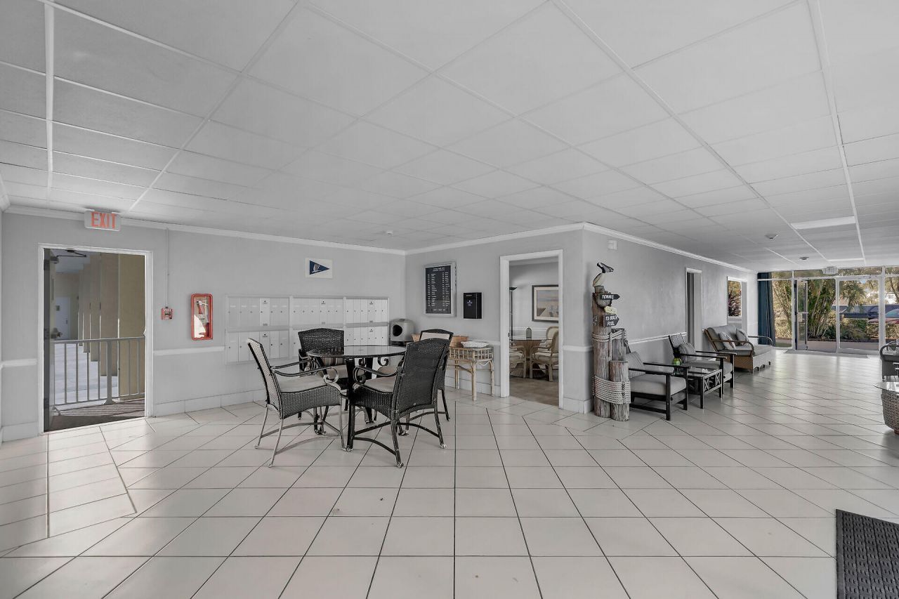 88540 Overseas Highway, Unit 101, Islamorada, FL 33070 Photo