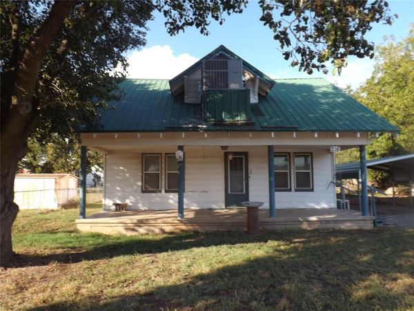 216 E Rosser Street, Tipton, OK 73570