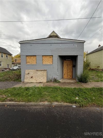 521 19th Street, Niagara Falls, NY 14301 Main Photo