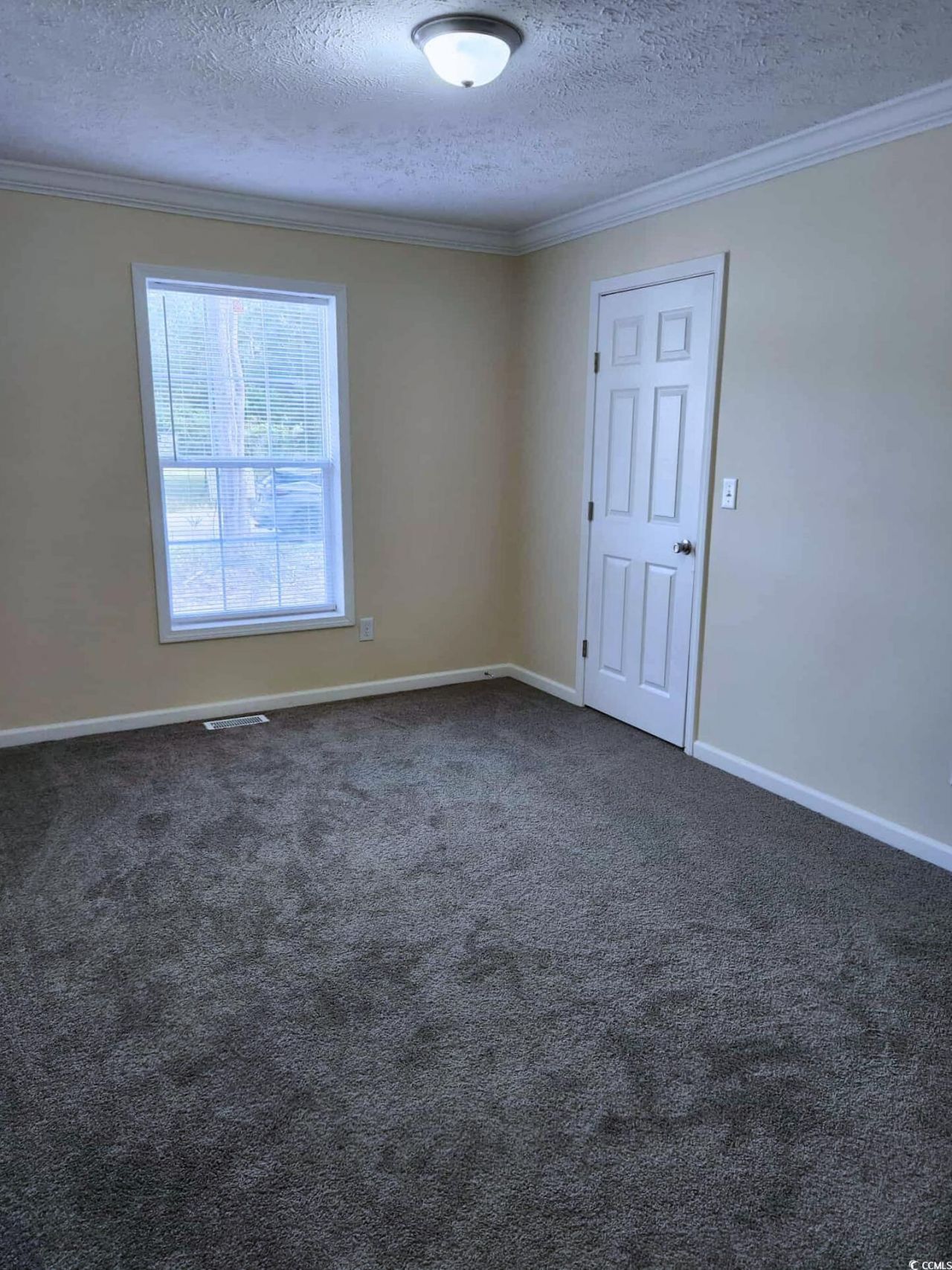 3544 Franklin St. Photo 10