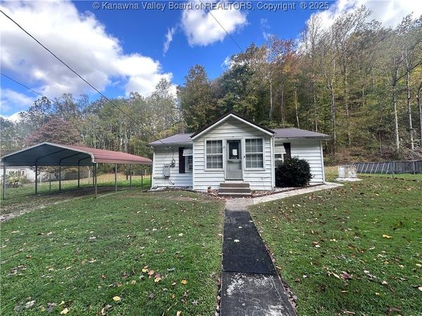 345 Stollings Street, Ottawa, WV 25149