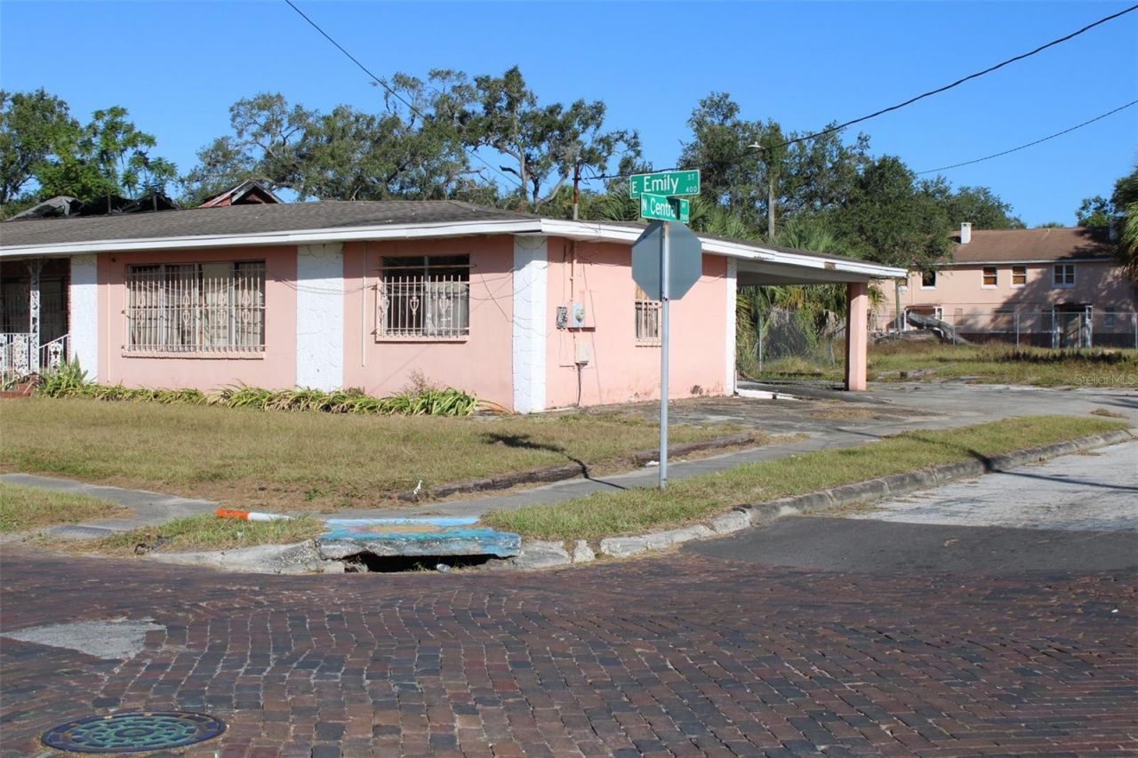 414 - 418 E Emily Street, Tampa, FL 33603 Photo