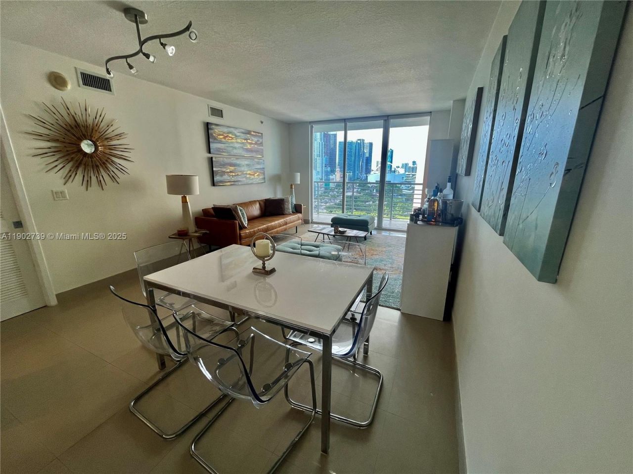 335 S Biscayne Blvd, Unit 2200, Miami, FL 33131 Photo