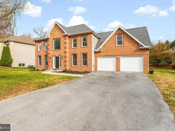 11411 WOODVIEW DRIVE, HAGERSTOWN, MD 21742