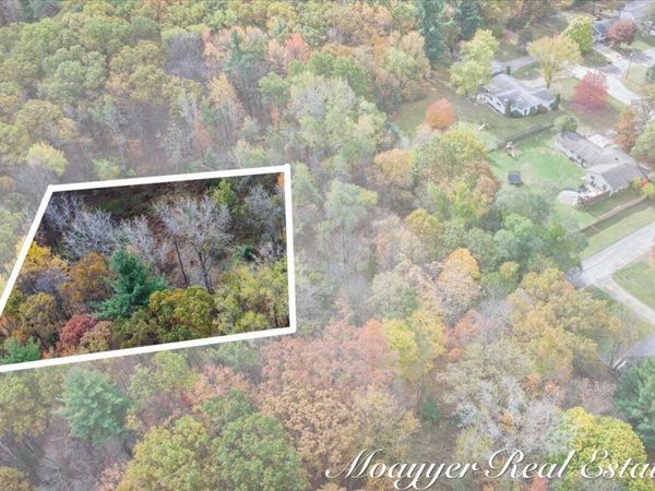 632 Edgewood Drive, Belding, MI 48809