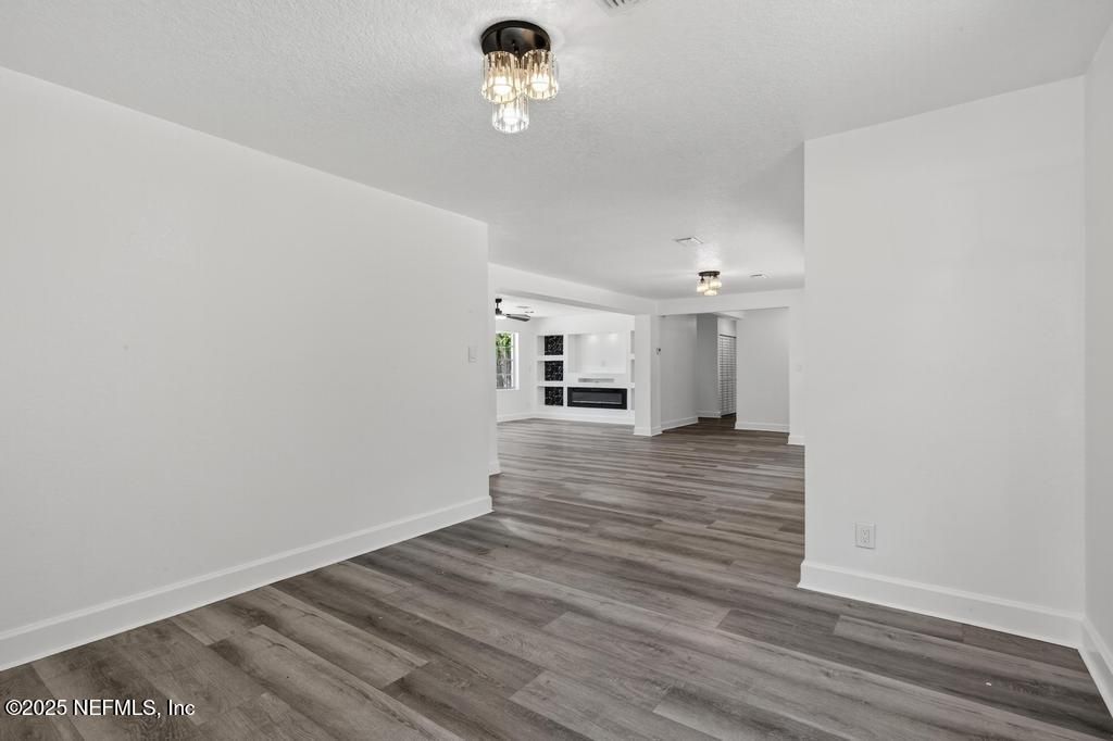 9414 Carbondale Drive E, Jacksonville, FL 32208 Photo