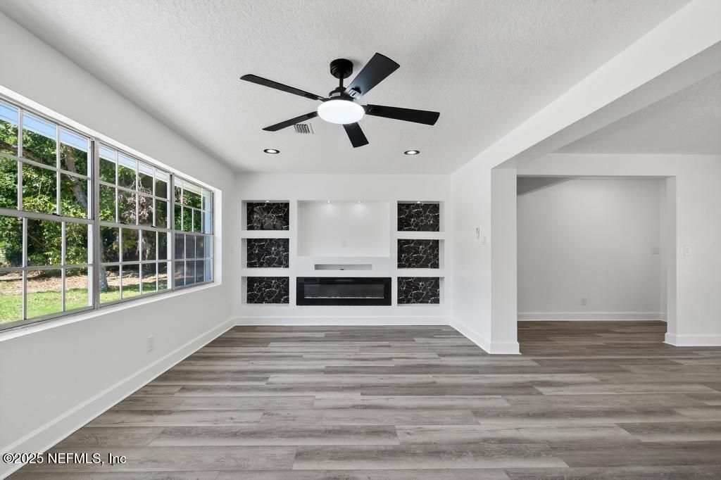 9414 Carbondale Drive E, Jacksonville, FL 32208 Photo