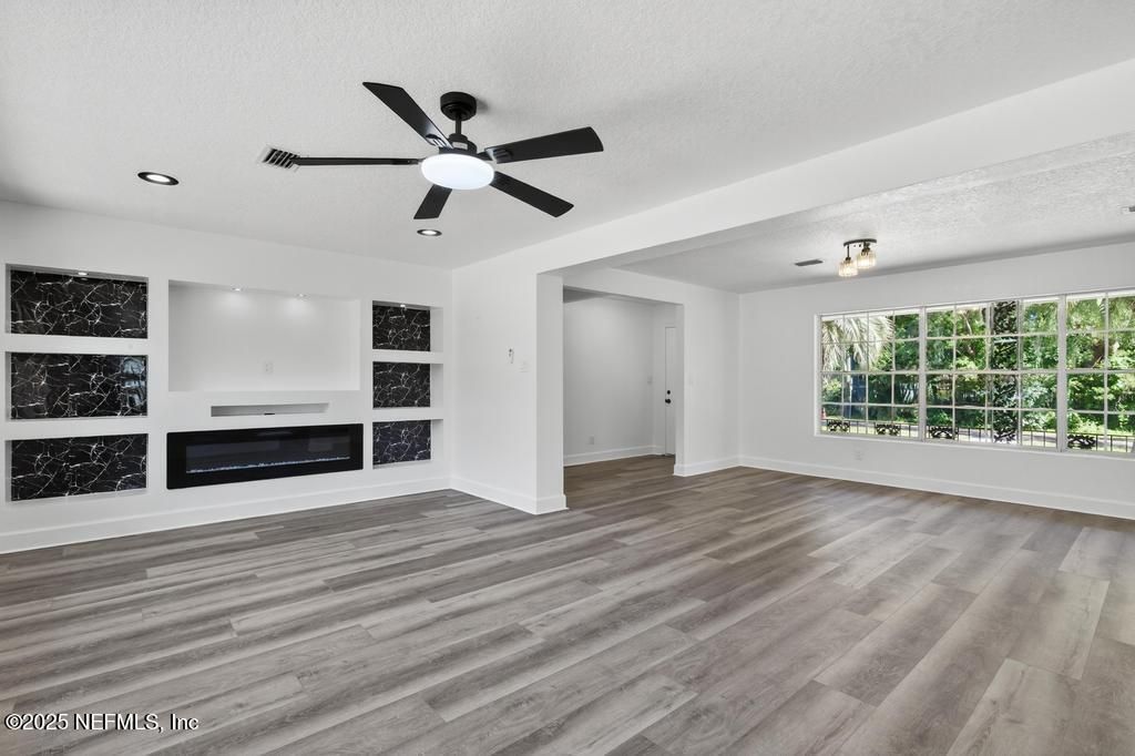 9414 Carbondale Drive E, Jacksonville, FL 32208 Photo