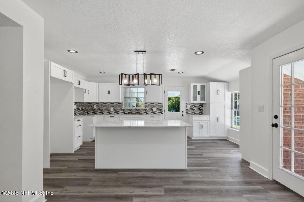 9414 Carbondale Drive E, Jacksonville, FL 32208 Photo