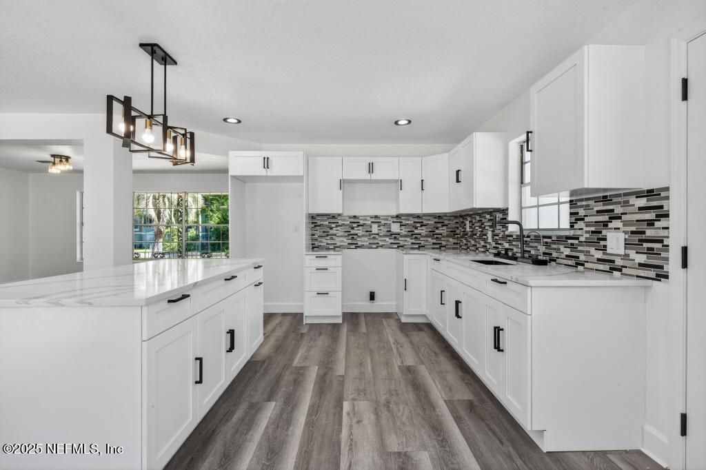 9414 Carbondale Drive E, Jacksonville, FL 32208 Photo