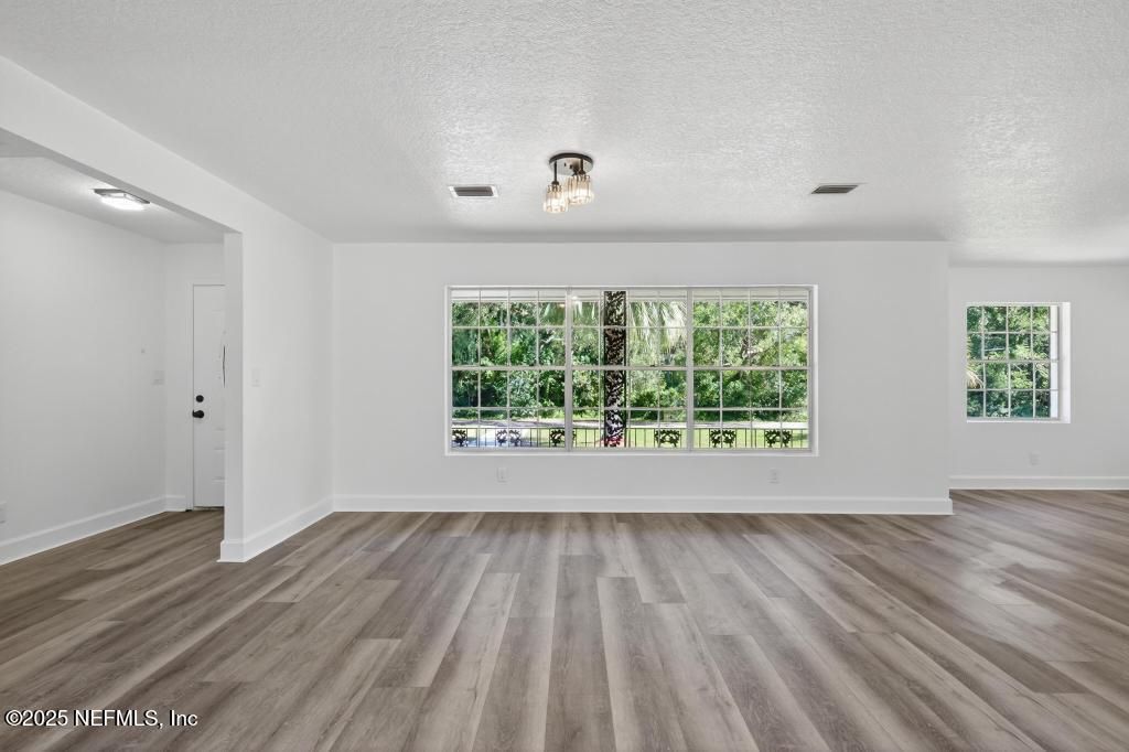 9414 Carbondale Drive E, Jacksonville, FL 32208 Photo