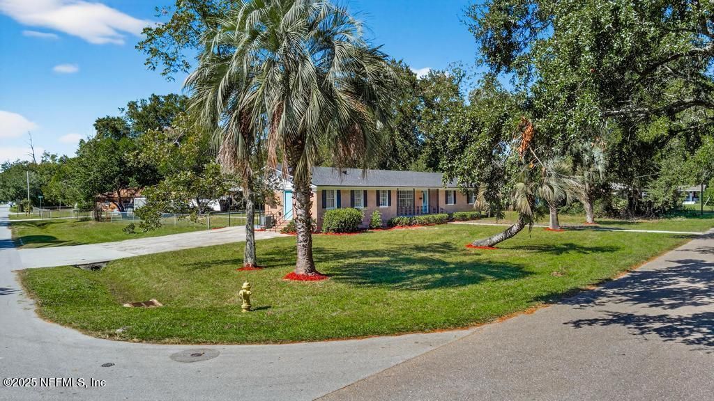 9414 Carbondale Drive E, Jacksonville, FL 32208 Photo