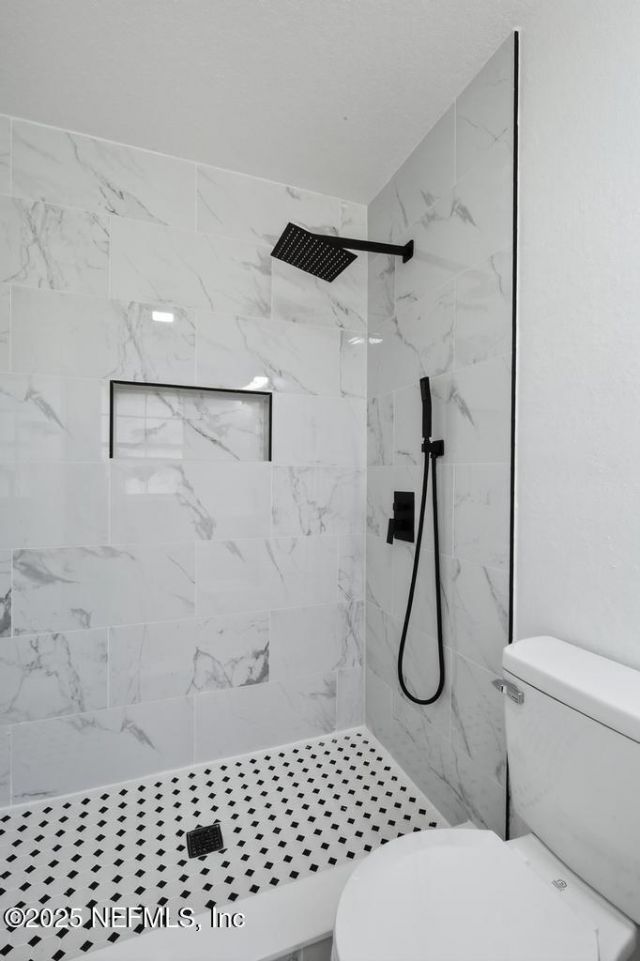 9414 Carbondale Drive E, Jacksonville, FL 32208 Photo