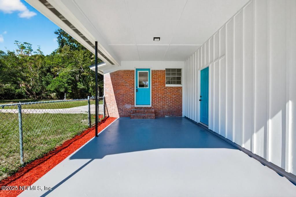 9414 Carbondale Drive E, Jacksonville, FL 32208 Photo