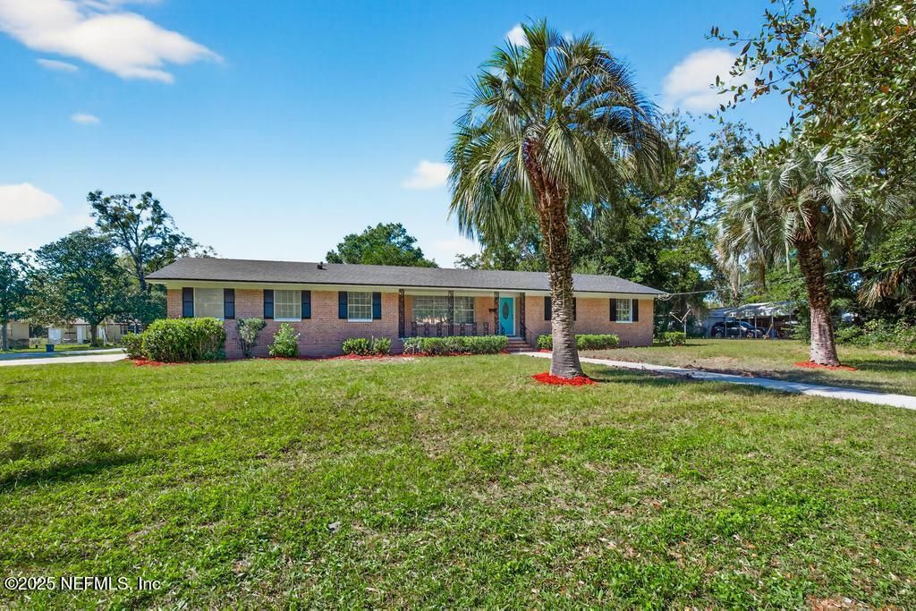 9414 Carbondale Drive E, Jacksonville, FL 32208 Photo