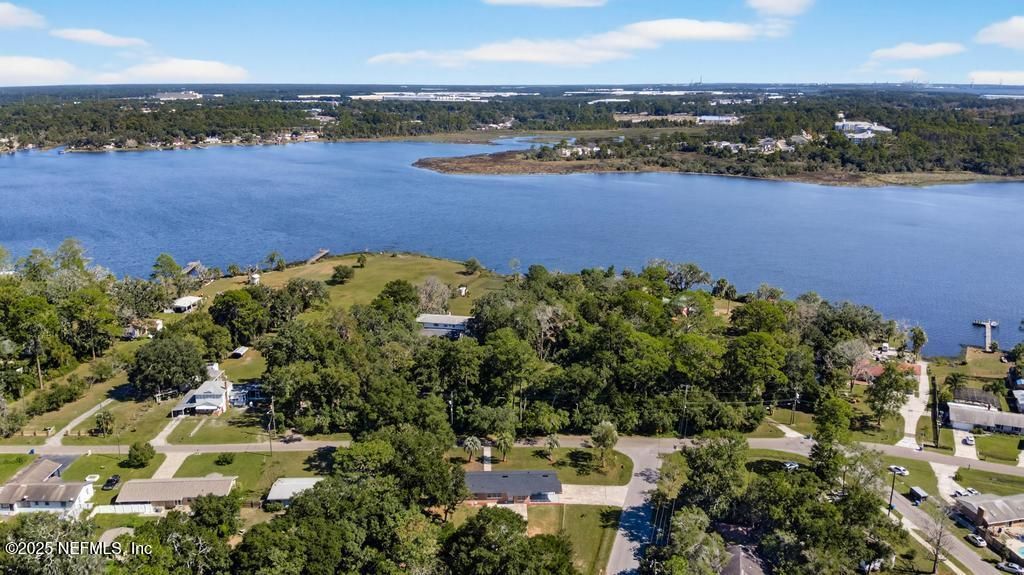 9414 Carbondale Drive E, Jacksonville, FL 32208 Photo