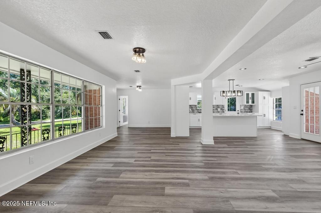 9414 Carbondale Drive E, Jacksonville, FL 32208 Photo