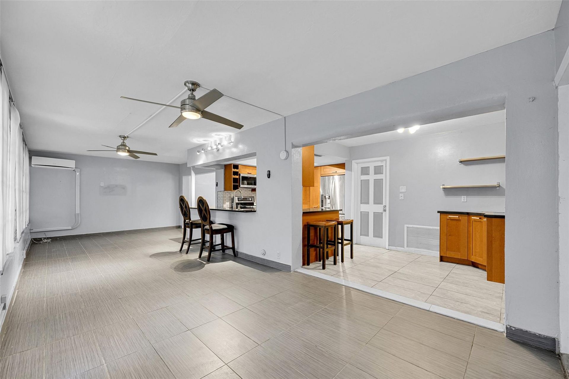 6501 NW 24th Ct, Sunrise, FL 33313 Photo