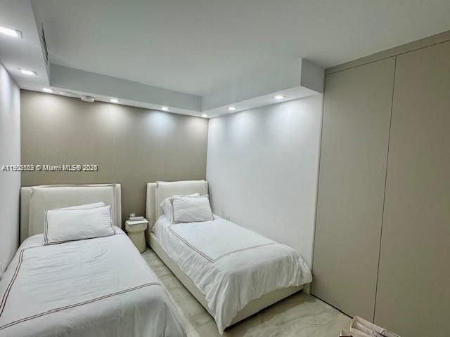 9801 Collins Ave, Unit 14E, Bal Harbour, FL 33154 Photo