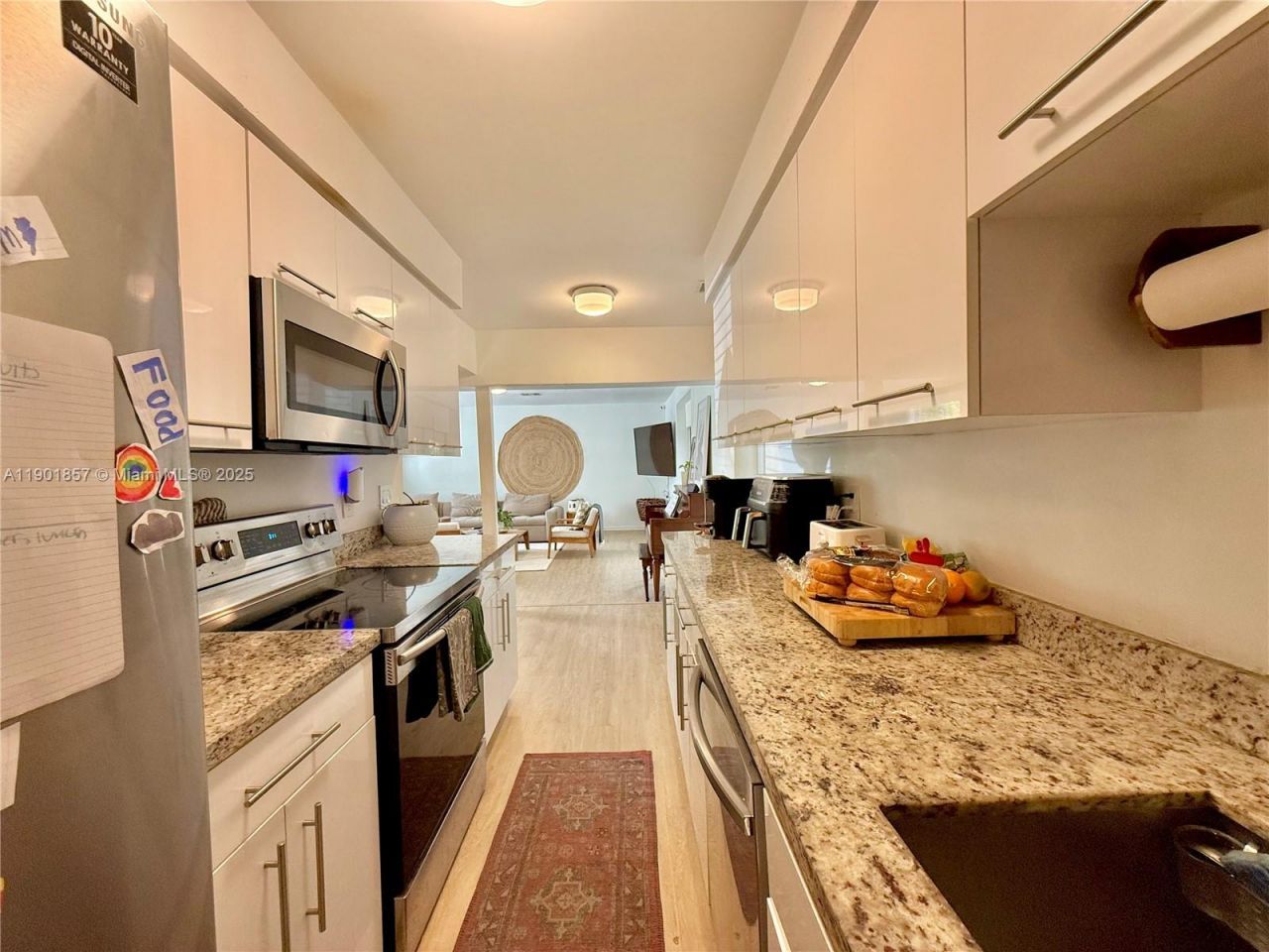 125 NE 150th St, Miami, FL 33161 Photo