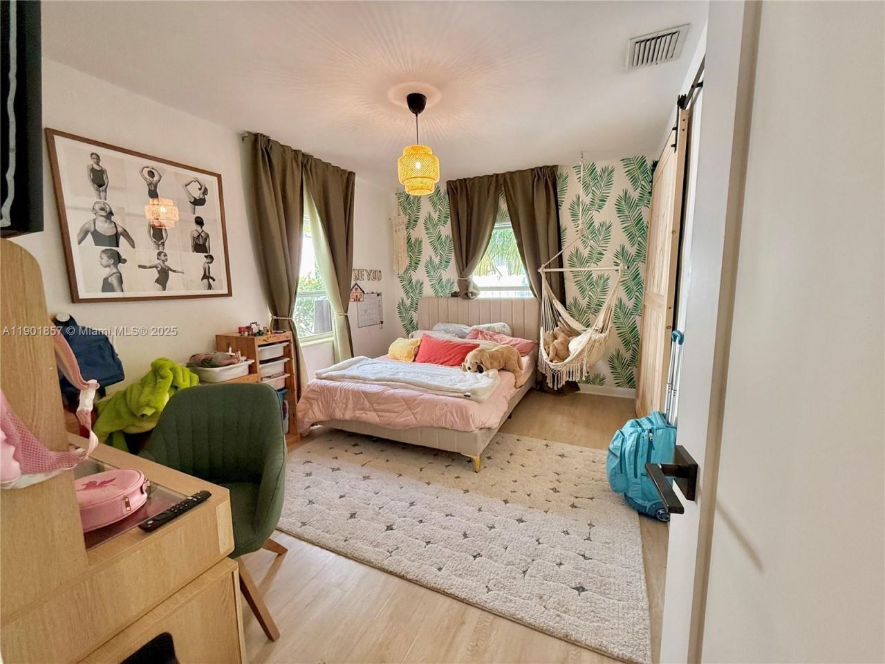 125 NE 150th St, Miami, FL 33161 Photo