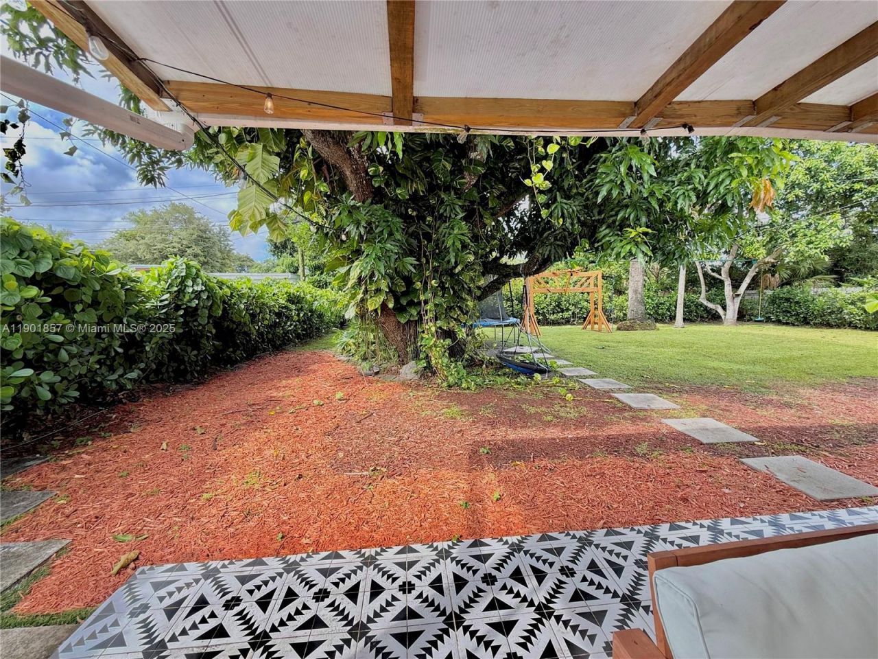 125 NE 150th St, Miami, FL 33161 Photo