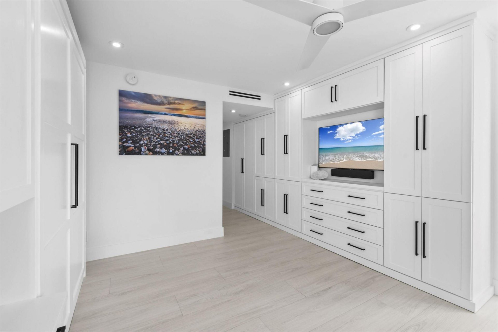 5510 N Ocean Drive, Unit 17b, Singer Island, FL 33404 Photo