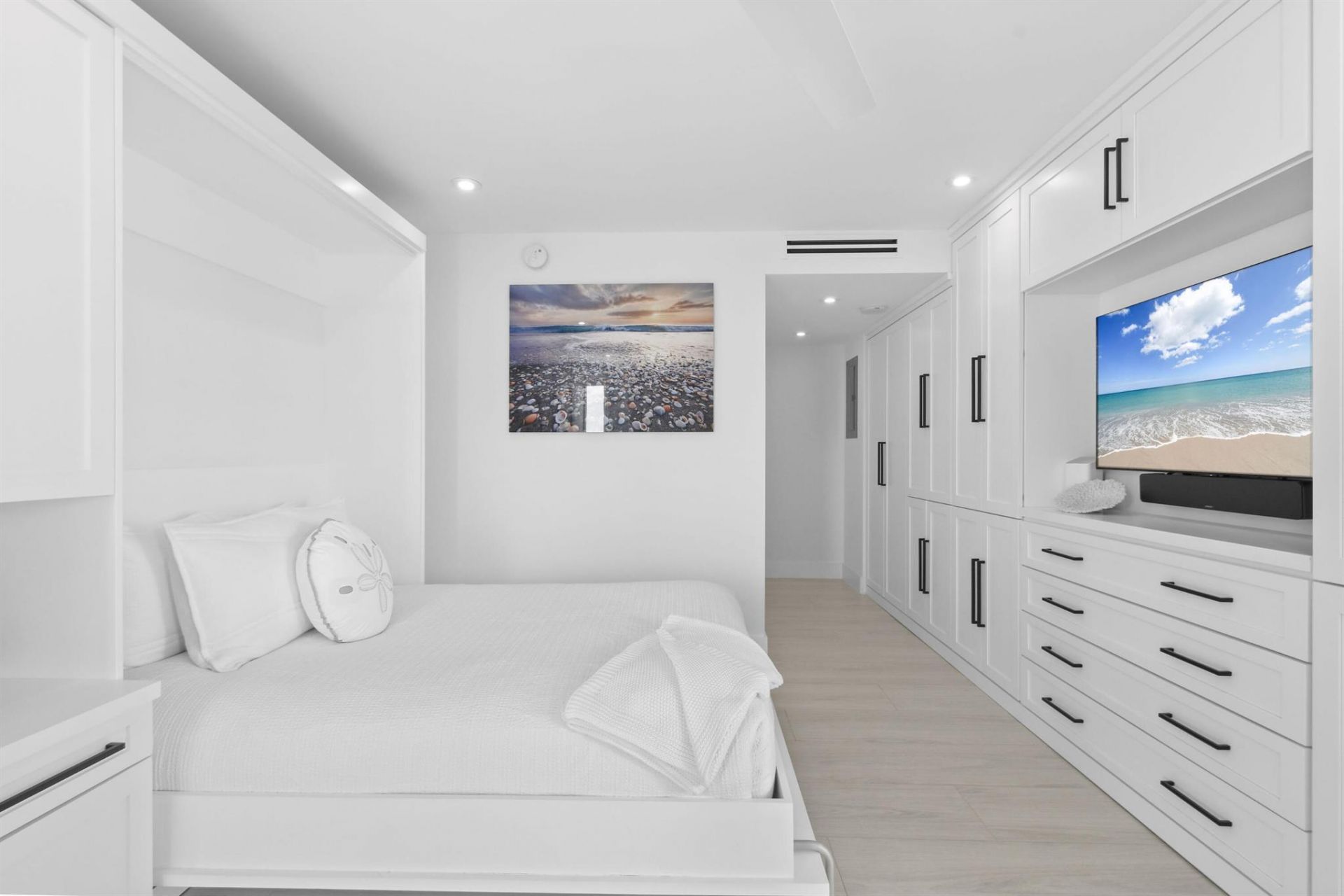 5510 N Ocean Drive, Unit 17b, Singer Island, FL 33404 Photo