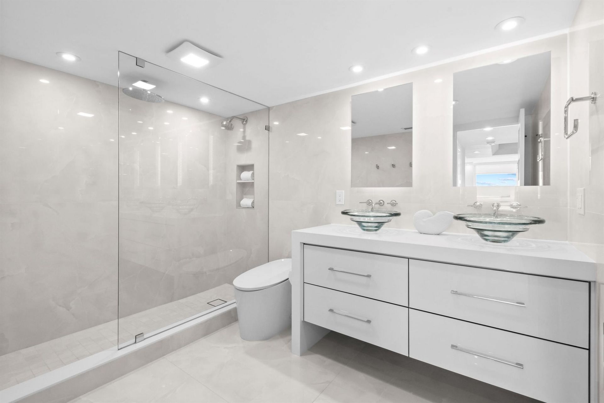 5510 N Ocean Drive, Unit 17b, Singer Island, FL 33404 Photo