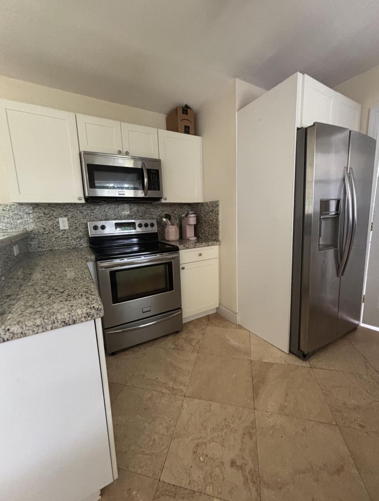 927 W Royal Palm Road, Boca Raton, FL 33486 Photo