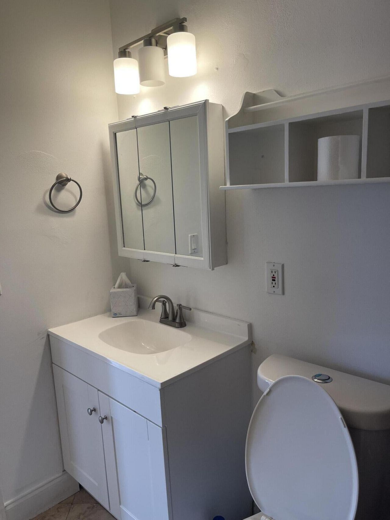 927 W Royal Palm Road, Boca Raton, FL 33486 Photo