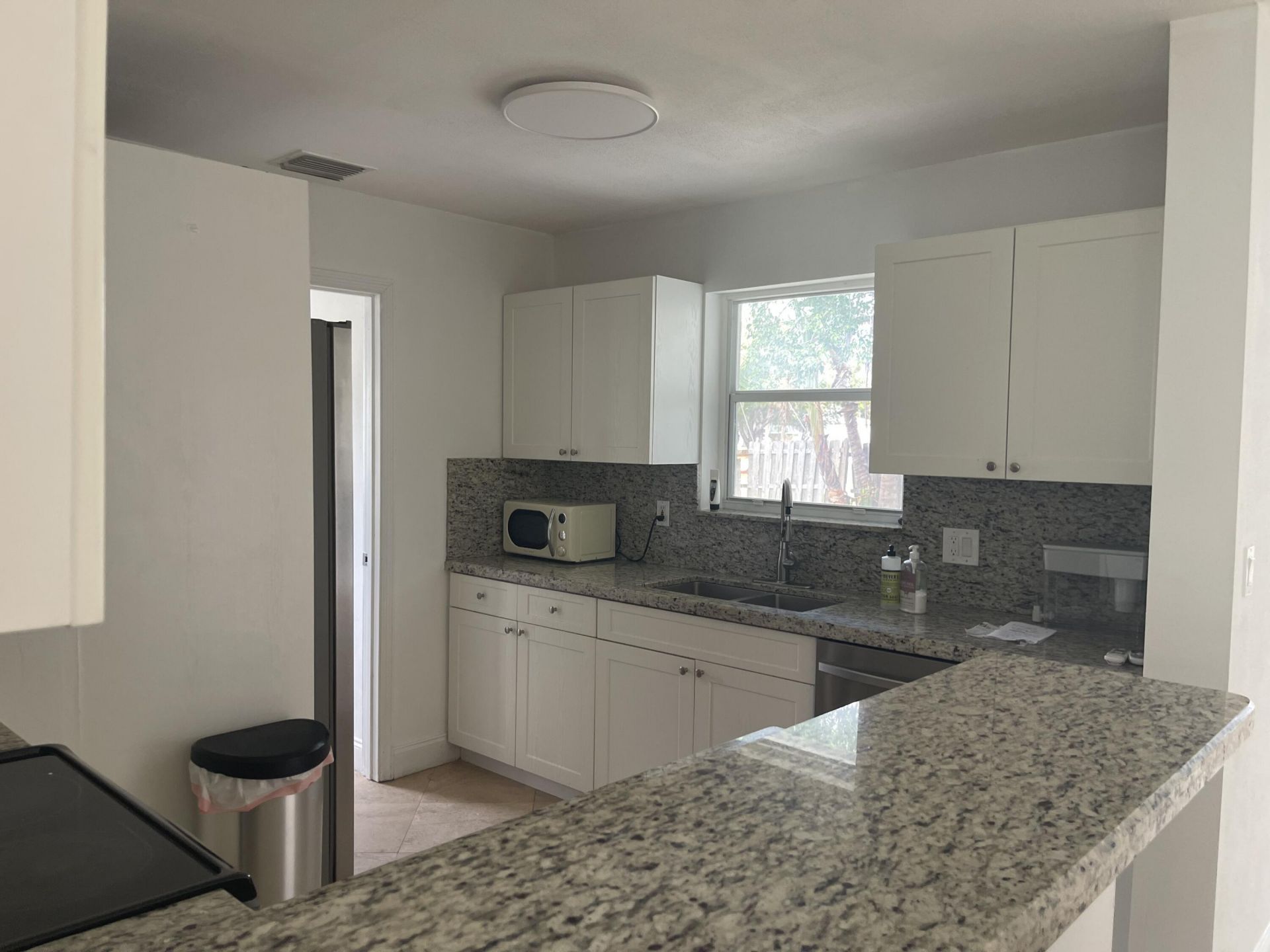 927 W Royal Palm Road, Boca Raton, FL 33486 Photo