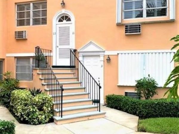 101 S Golfview Road, Unit 11, Lake Worth Beach, FL 33460