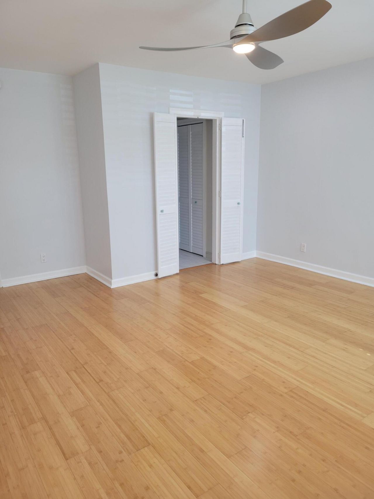 101 S Golfview Road, Unit 11, Lake Worth Beach, FL 33460 Photo