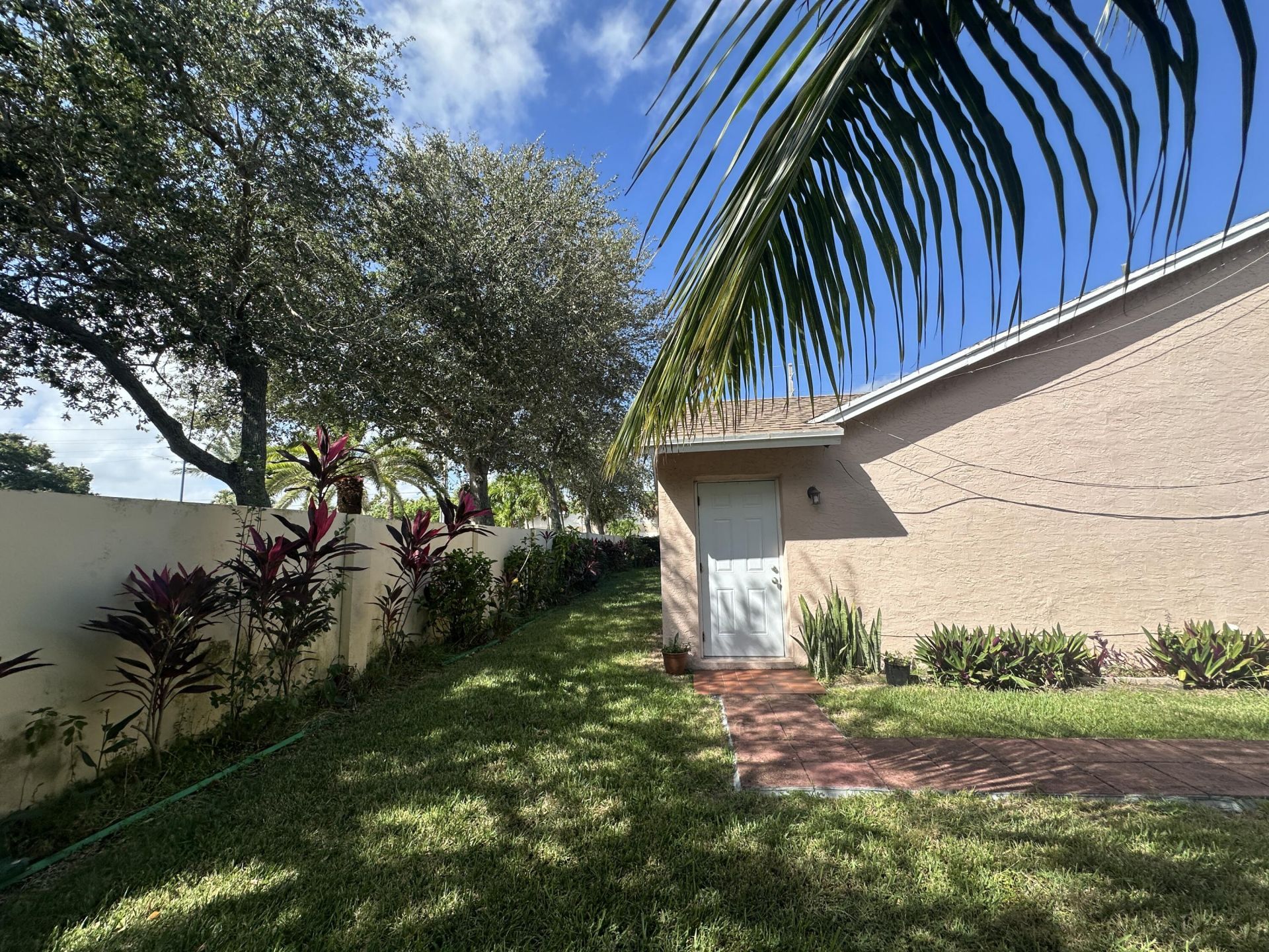 300 NE 42nd Street, Boca Raton, FL 33431 Photo