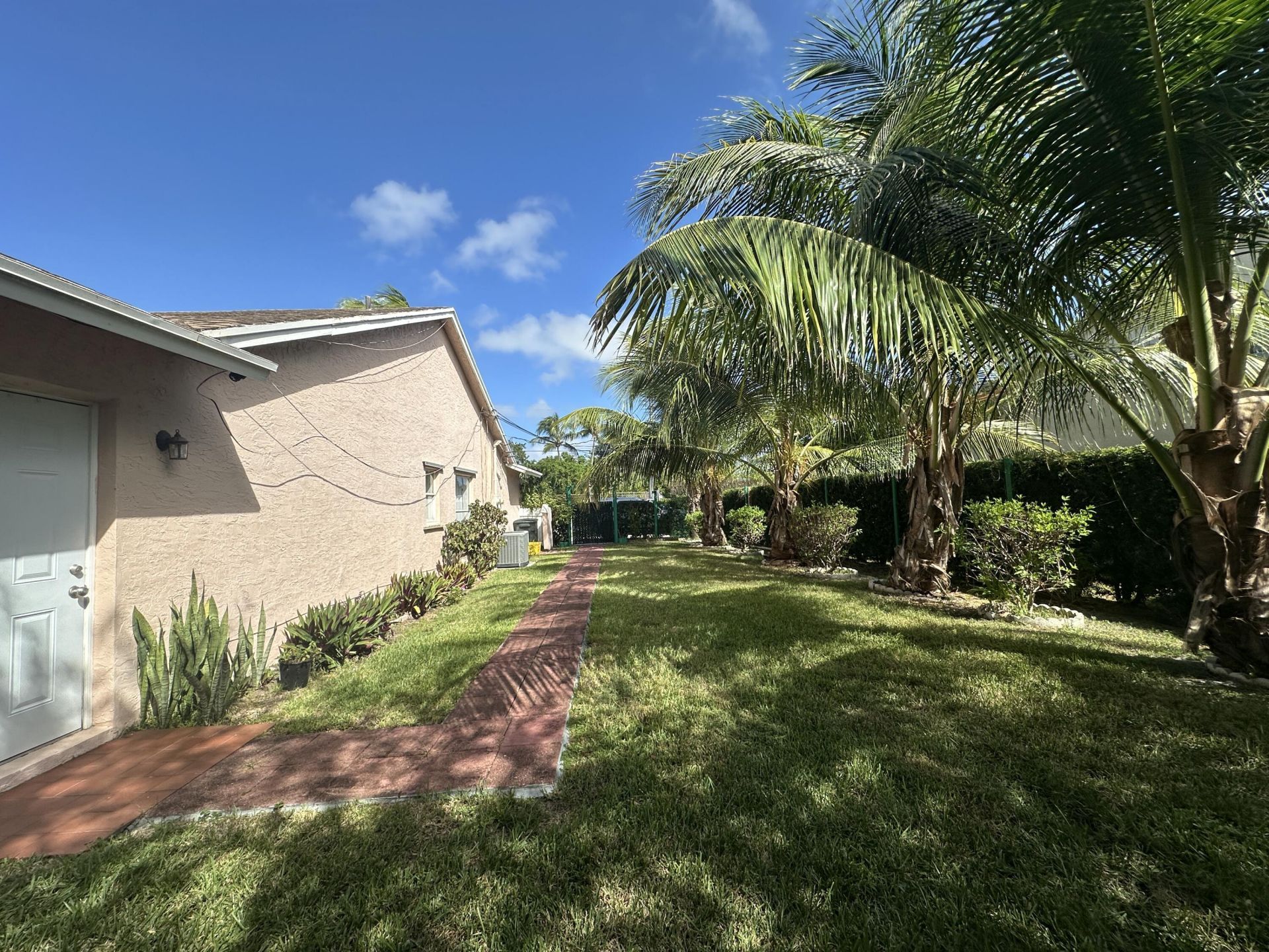 300 NE 42nd Street, Boca Raton, FL 33431 Photo