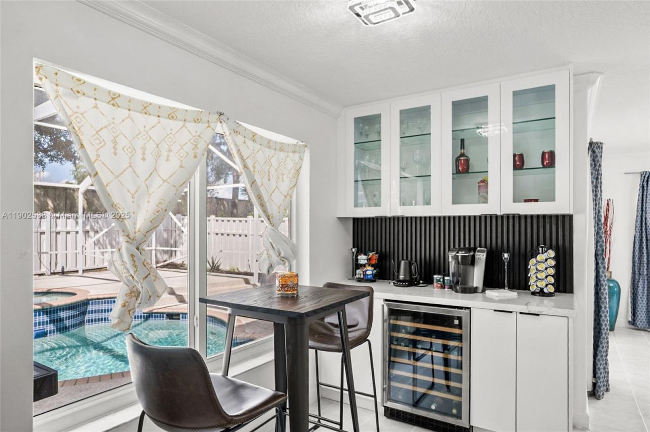 2261 NW 139th Ave, Sunrise, FL 33323 Photo