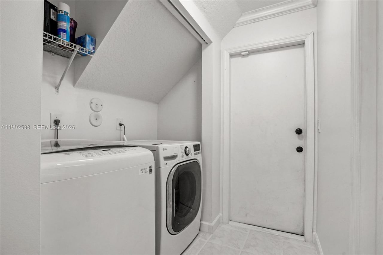 2261 NW 139th Ave, Sunrise, FL 33323 Photo