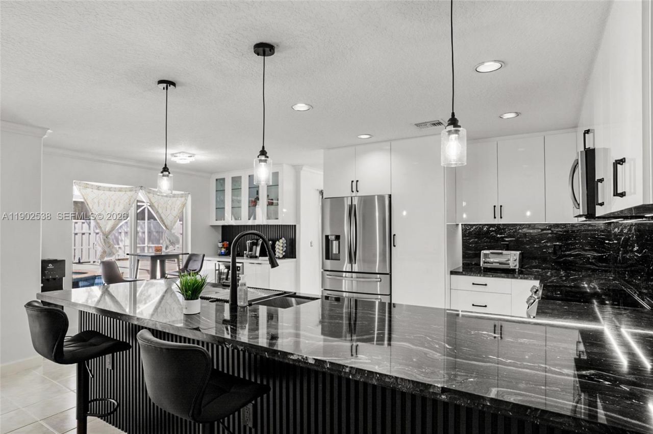 2261 NW 139th Ave, Sunrise, FL 33323 Photo