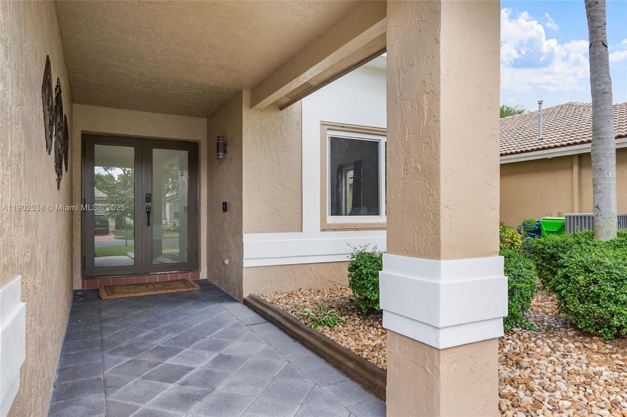 2261 NW 139th Ave, Sunrise, FL 33323 Photo