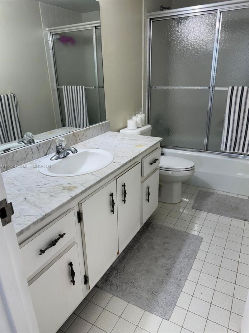 500 Three Islands Blvd, Unit 908, Hallandale Beach, FL 33009 Photo