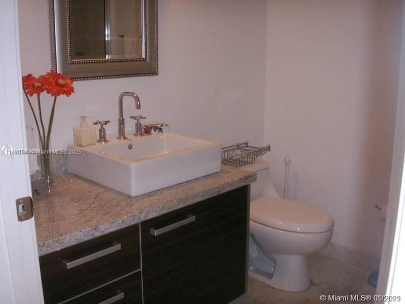 185 SW 7th St, Unit 1906, Miami, FL 33130 Photo